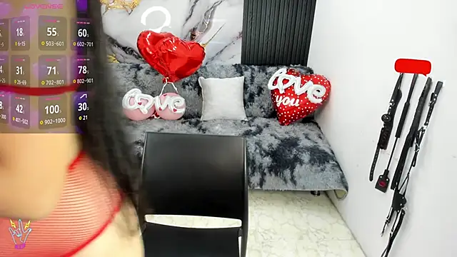 criss 21  online show from February 14, 8:05 pm