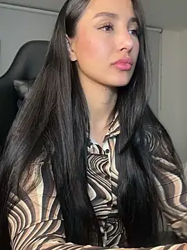 EvaMoet online show from December 14, 5:51 am