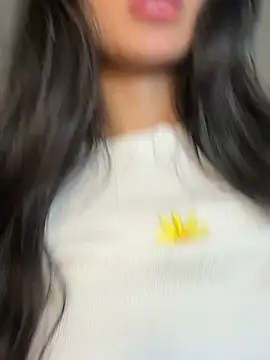 EvaMoet online show from March 9, 9:57 am