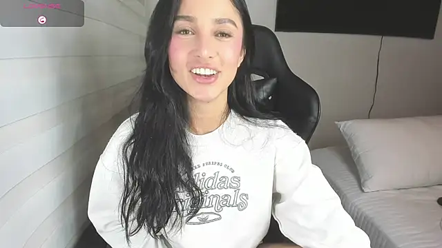 EvaMoet online show from September 17, 9:22 am