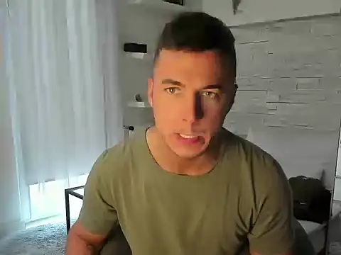 paulblack21 online show from February 22, 6:46 am