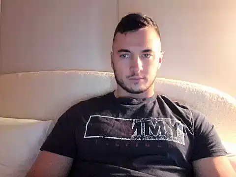 paulblack21 online show from April 10, 7:40 pm