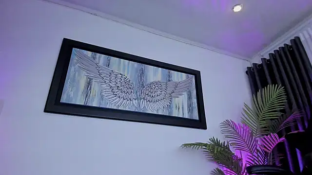 brianahill  online show from March 14, 10:38 pm