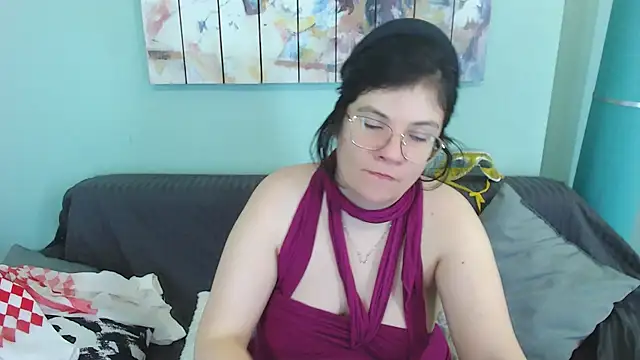 EverlyRays online show from February 11, 1:30 pm