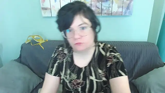 EverlyRays online show from March 5, 9:38 am