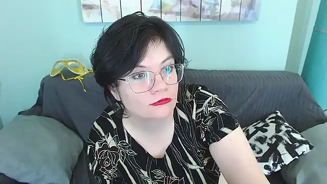 EverlyRays online show from March 7, 9:59 pm