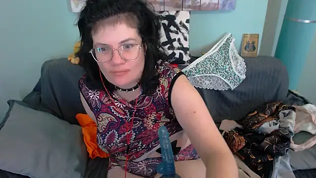 EverlyRays online show from September 15, 12:10 am