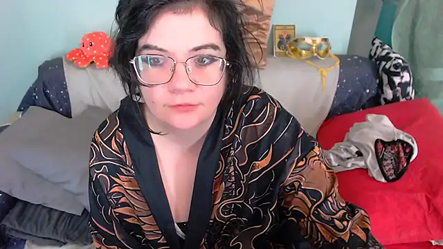 EverlyRays online show from October 28, 6:21 pm