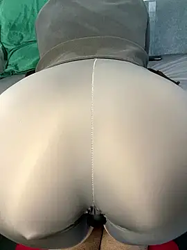 AlisaaRose online show from January 9, 8:50 am