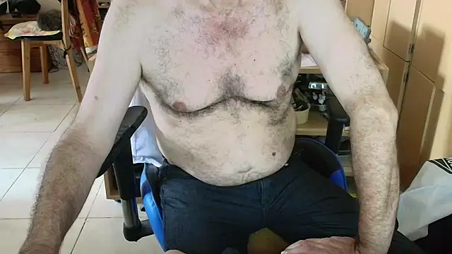 angelgarcia269 online show from April 2, 1:20 pm