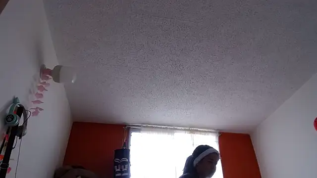 lady hot2xx online show from March 11, 3:07 pm