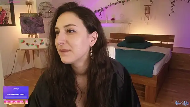 melinastyles online show from June 7, 1:26 pm