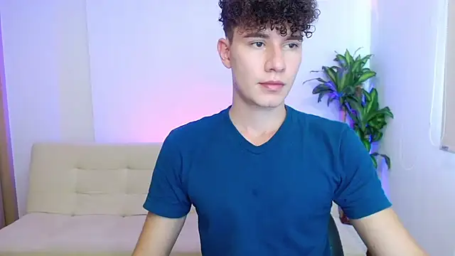 adrian morelly online show from March 15, 6:47 pm