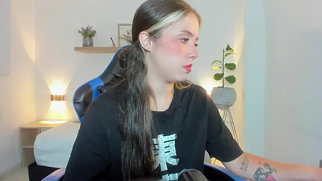 nataly rodri online show from July 18, 2:27 am