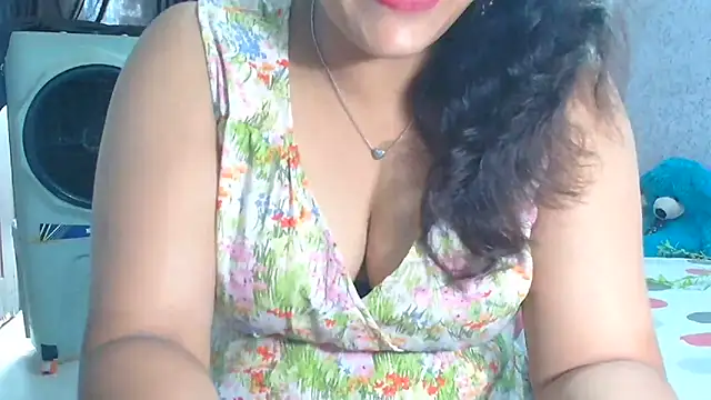 Snapshot of Maria_55 chatting on June 18, 7:08 am Maria 55 online show from June 18, 7:08 am