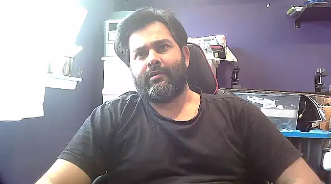 Sakhtlaundaz online show from January 28, 3:57 pm