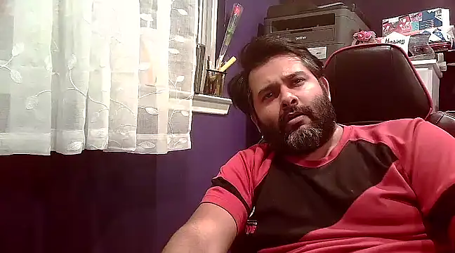 Sakhtlaundaz online show from February 3, 11:15 pm