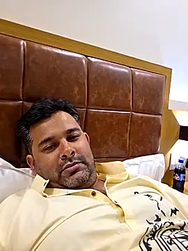 Sakhtlaundaz online show from March 7, 6:00 pm