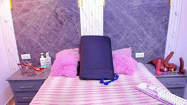 AndreaFletcher online show from March 7, 7:44 pm