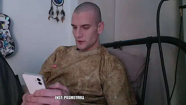 Snapshot of ETHAN_MOORE chatting on February 14, 6:21 am ETHAN MOORE online show from February 14, 6:21 am