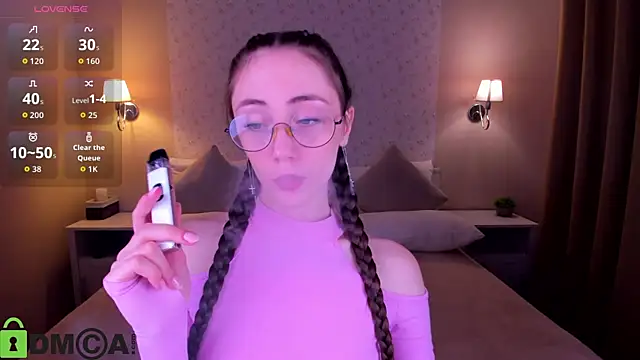 Snapshot of Lexi_Split chatting on June 21, 2:36 am Lexi Split online show from June 21, 2:36 am