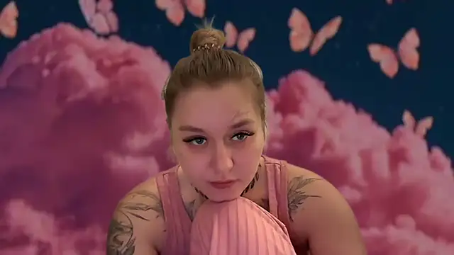 Snapshot of Isabel-Bailey chatting on December 5, 10:34 pm Isabel-Bailey online show from December 5, 10:34 pm