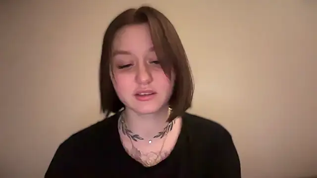 Snapshot of Isabel-Bailey chatting on January 19, 9:02 pm Isabel-Bailey online show from January 19, 9:02 pm