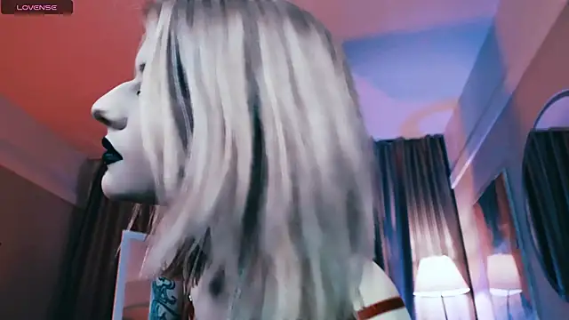 Noah ElmerX online show from March 16, 10:20 pm