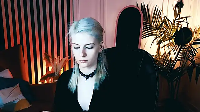 Noah ElmerX online show from October 14, 2:18 pm