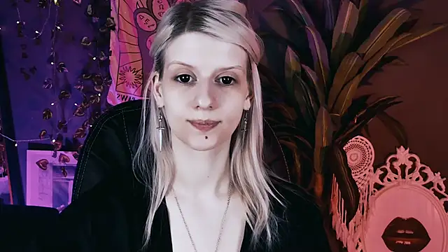 Noah ElmerX online show from March 28, 1:54 pm