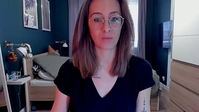 DesireMore90 online show from April 12, 3:17 pm