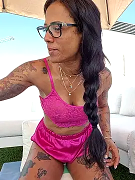 Allana Squirt online show from June 16, 8:39 am