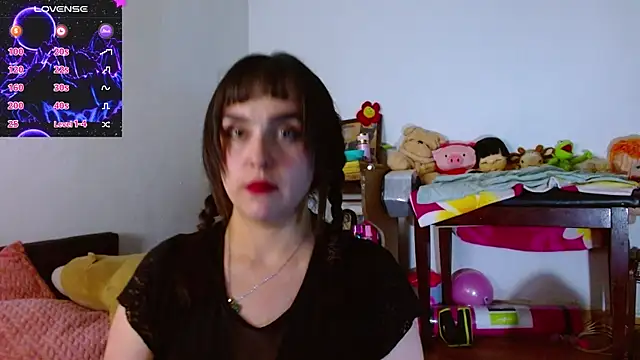 Snapshot of collette_beaufoy_ chatting on July 12, 10:45 pm collette beaufoy online show from July 12, 10:45 pm