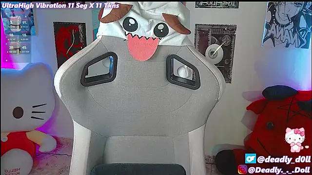 Deadly Doll online show from December 28, 2:01 am