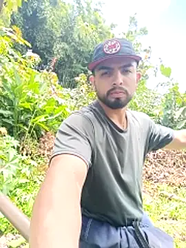 Snapshot of Ferchog5 chatting on March 20, 6:13 pm Ferchog5 online show from March 20, 6:13 pm