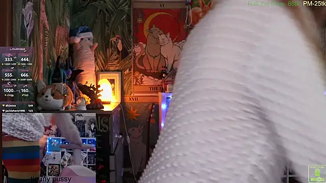 ShiroiFubuki online show from December 14, 7:18 am