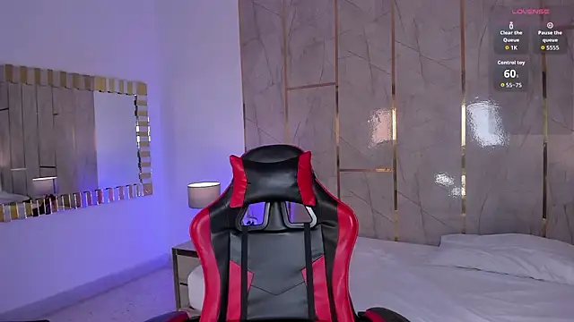 Jiggly   online show from March 2, 5:08 am