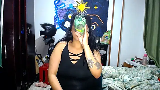 AmaraRoberts420 online show from May 24, 6:51 am