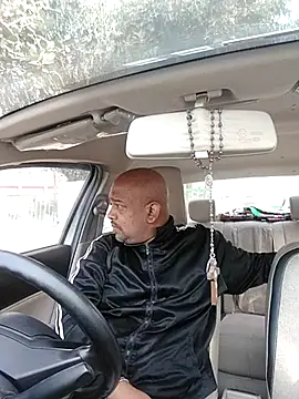 Snapshot of Dick_6inches chatting on March 9, 3:32 am Dick 6inches online show from March 9, 3:32 am