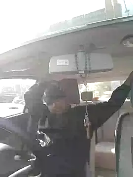 Snapshot of Dick_6inches chatting on March 11, 3:26 am Dick 6inches online show from March 11, 3:26 am