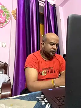 Snapshot of Dick_6inches chatting on October 6, 1:25 am Dick 6inches online show from October 6, 1:25 am