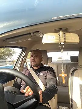 Snapshot of Dick_6inches chatting on October 10, 3:05 am Dick 6inches online show from October 10, 3:05 am