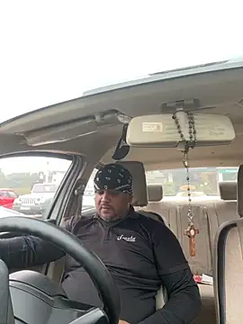 Snapshot of Dick_6inches chatting on October 30, 2:02 am Dick 6inches online show from October 30, 2:02 am