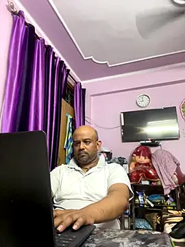 Snapshot of Dick_6inches chatting on November 3, 3:24 pm Dick 6inches online show from November 3, 3:24 pm