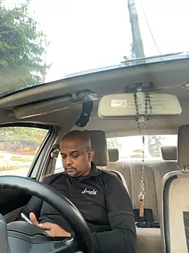 Snapshot of Dick_6inches chatting on November 6, 1:50 am Dick 6inches online show from November 6, 1:50 am