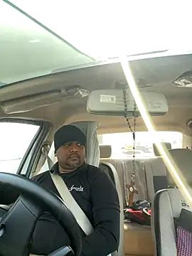 Snapshot of Dick_6inches chatting on November 10, 4:55 am Dick 6inches online show from November 10, 4:55 am