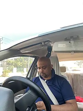 Snapshot of Dick_6inches chatting on November 16, 4:07 am Dick 6inches online show from November 16, 4:07 am