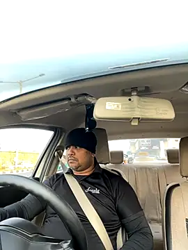 Snapshot of Dick_6inches chatting on November 18, 3:34 am Dick 6inches online show from November 18, 3:34 am