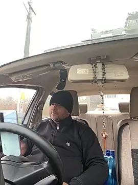 Snapshot of Dick_6inches chatting on December 19, 3:13 am Dick 6inches online show from December 19, 3:13 am