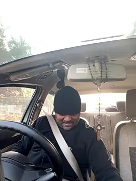 Snapshot of Dick_6inches chatting on January 10, 3:30 am Dick 6inches online show from January 10, 3:30 am